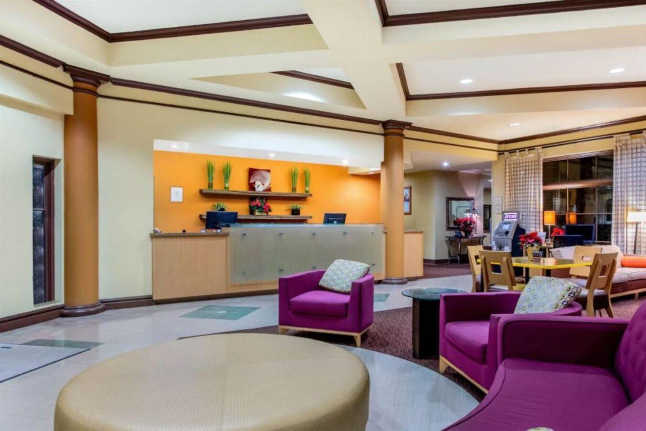 La Quinta By Wyndham Raleigh Crabtree Hotel Buitenkant foto
