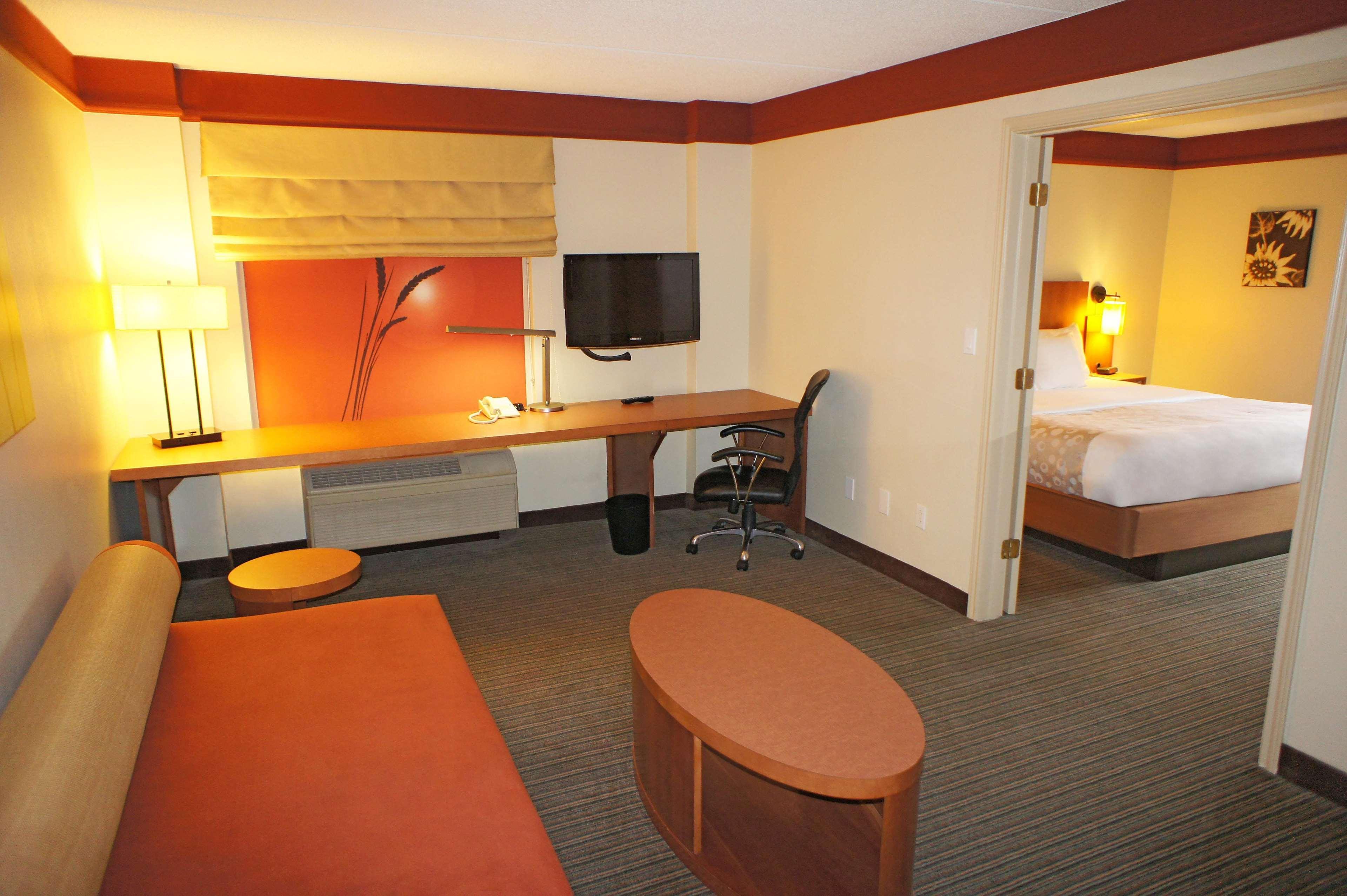 La Quinta By Wyndham Raleigh Crabtree Hotel Buitenkant foto