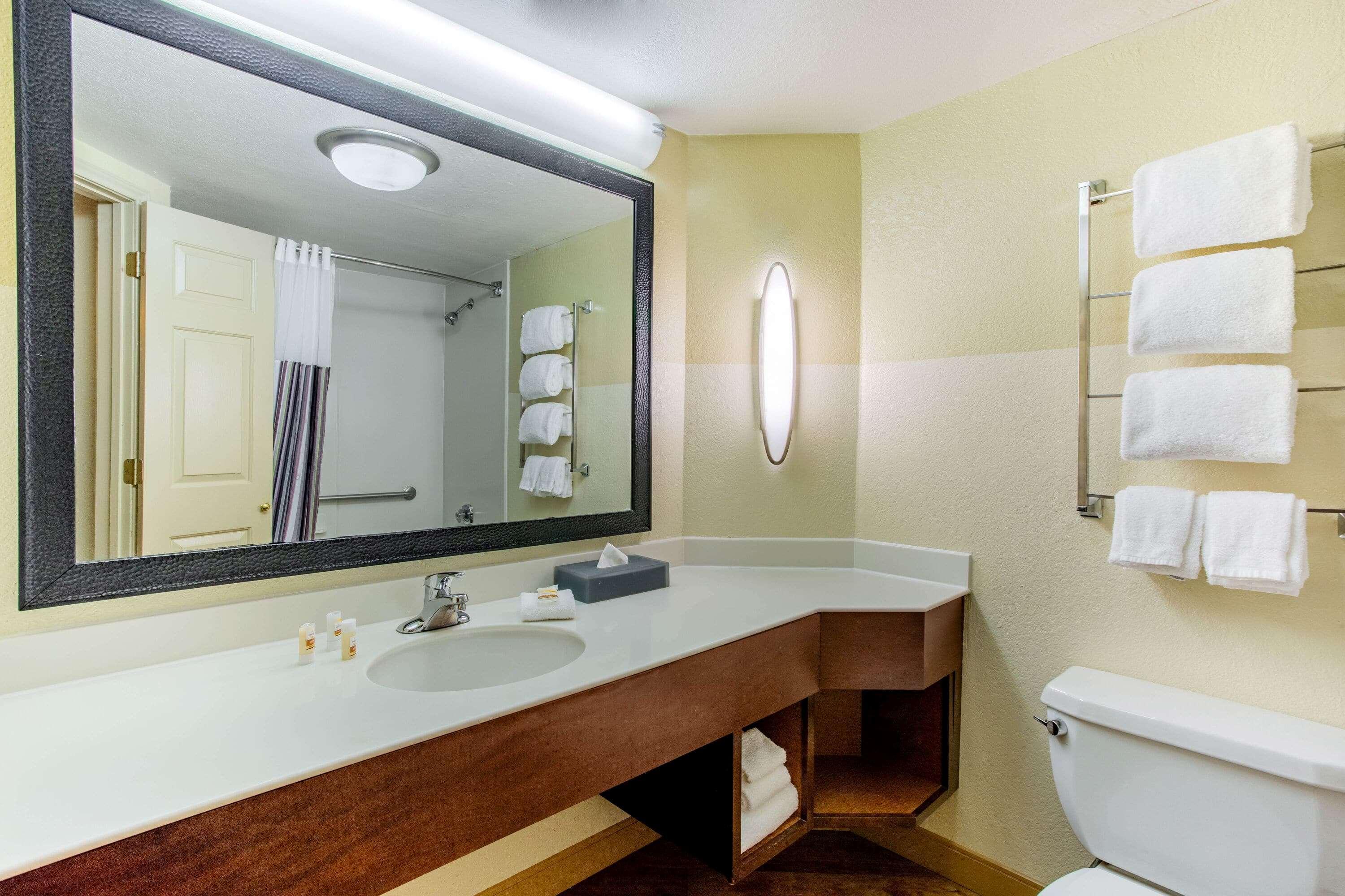 La Quinta By Wyndham Raleigh Crabtree Hotel Buitenkant foto