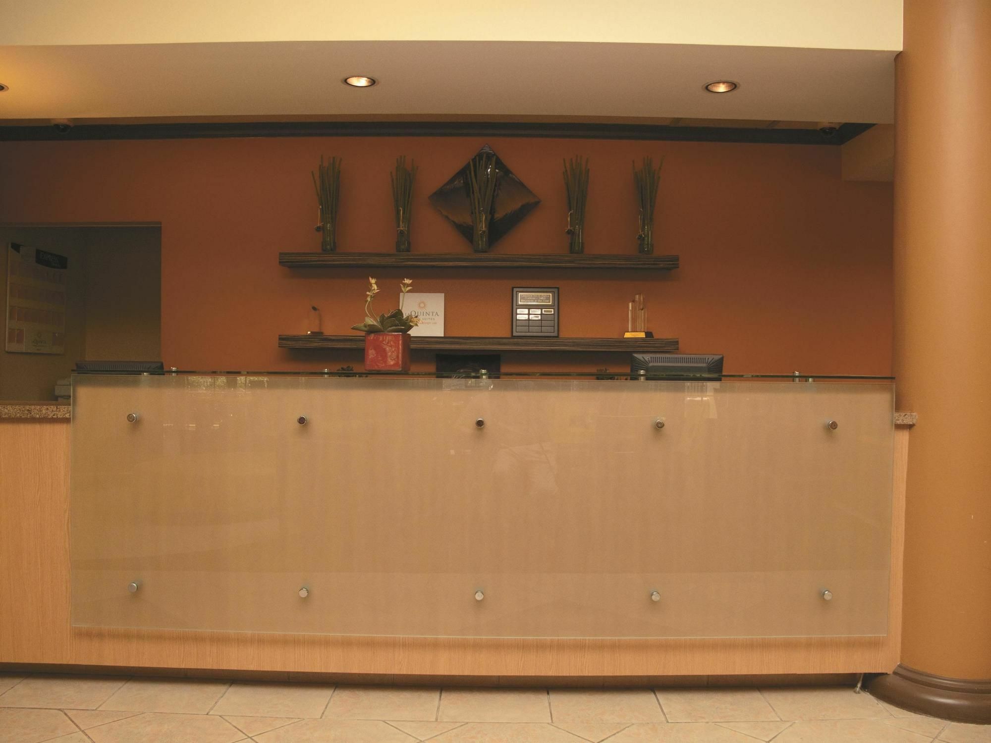 La Quinta By Wyndham Raleigh Crabtree Hotel Buitenkant foto